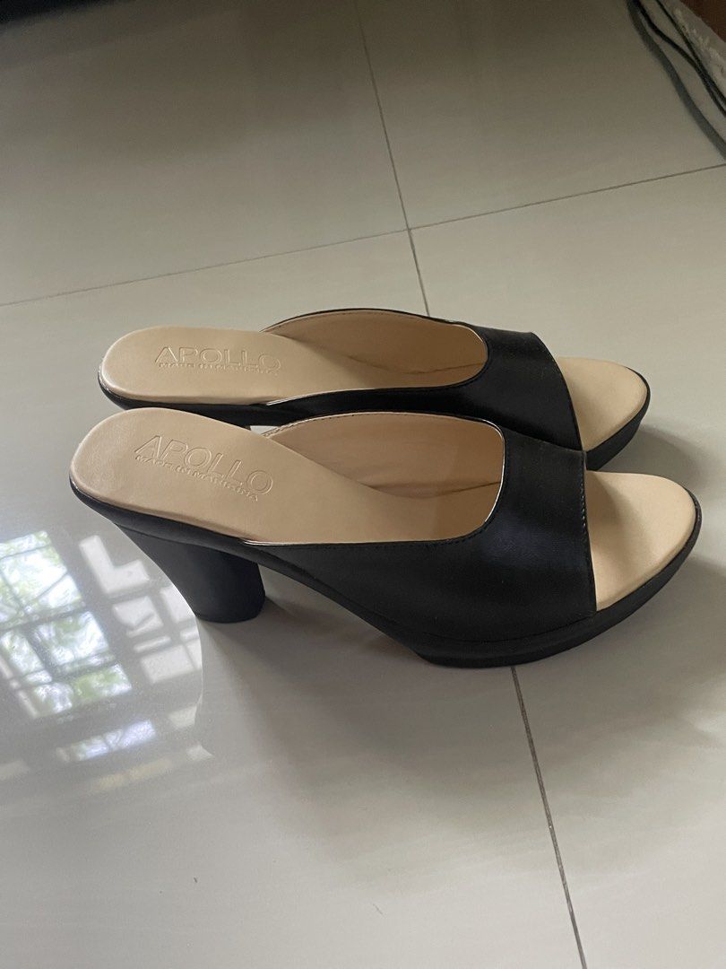 APOLLO Black Leather Peep Open Toe Platform Kitten Heels Wedges (Category: Heels) located in Paranaque City. Submitted by shopowned (Listing ID 1452356411, Image 2). Description: Brand: APOLLO on orange app, Marikina made No flaws, selling for how much I got it Never worn outside Rfs realized it wasnt my style as soon as i got it MOP Gcash MOD Lalamove or GGX only .