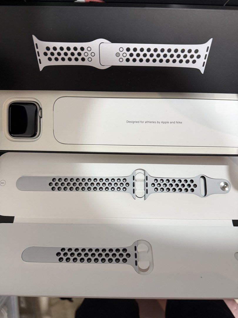 Apple Watch SE GEN1 40mm Nike version (Category: Wearables & Smart Watches) located in Kuala Lumpur. Submitted by lohjun123 (Listing ID 1452423180, Image 1). Description: Apple Watch SE (1st Gen) 40mm GPS – Silver Selling my Apple Watch SE (1st Generation) 40mm GPS in Silver. ✅ GPS Model ✅ 40mm Silver Aluminium ✅ Battery Health: 83% ✅ Fully functional, no issues ✅ iCloud signed out & ready for new owner ✅ Comes with original box and charging cabl