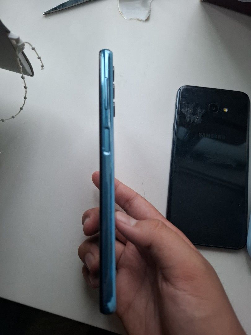 Assorted Items (Category: Everything Else) located in Singapore. Submitted by mjtsai1 (Listing ID 1452427753, Image 3). Description: Device on the left: - Samsung Galaxy A32 5G - Colour: Awesome Blue - Features: Headphone jack, USB-C port - Reason for selling: Upgraded to a new phone -Storage 128GB -SCREEN HAS BEEN WATER DAMAGED TAKE NOTE Device in the middle: -Samsung Galaxy J4+ -Colour: Black -Storage 32GB -Micro USB port Device on the right: H