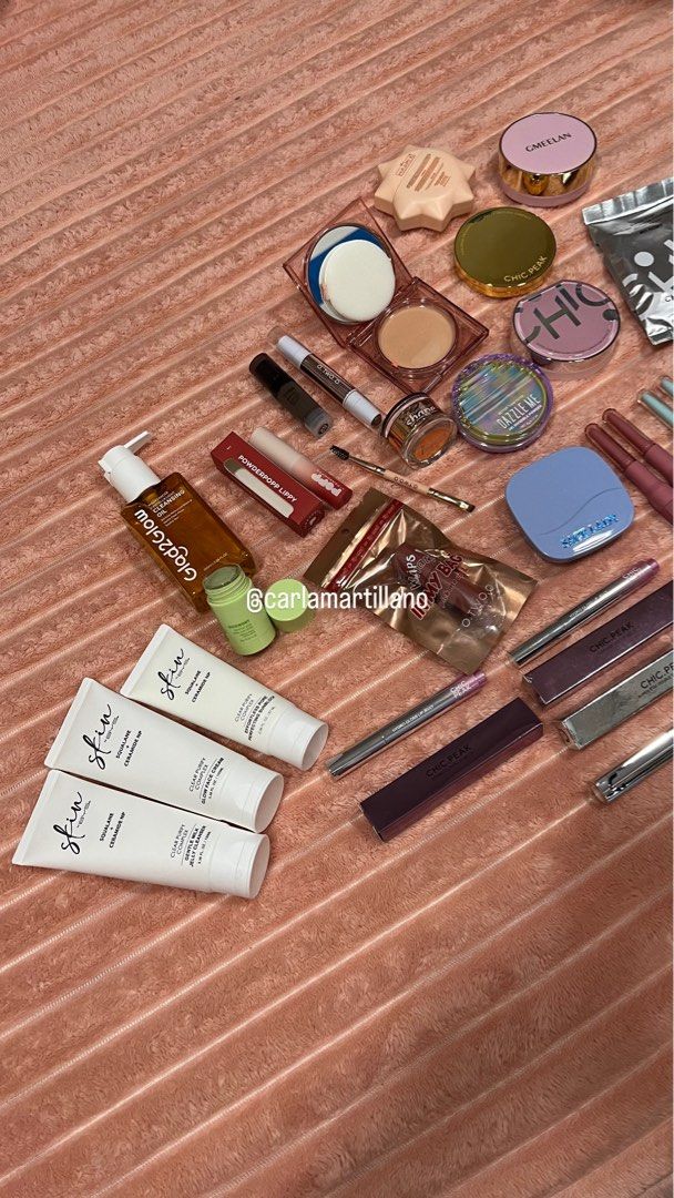 Assorted Makeup Bundle - Various Brands (Category: Makeup) located in Balagtas. Submitted by kaibeautyfinds (Listing ID 1452427008, Image 2). Description: DECLUTTER / FS: Makeup & Skincare PR Items (25+ Items Take All Deal) Hi girlies! Selling PR packages sent by brands for a VERY LOW PRICE para maubos at magkaroon na ng space. Sayang kasi nakatambak lang, all in VERY GOOD condition! Total of 25+ items (includes Glad2Glow, Sace Lady, Penshoppe, D