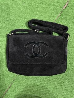 (Category: ) located in . Submitted by ahf_preloved (Listing ID 1452338378, Image 1). Description: .