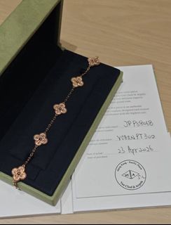(Category: ) located in . Submitted by luxfashionz (Listing ID 1452468937, Image 1). Description: .
