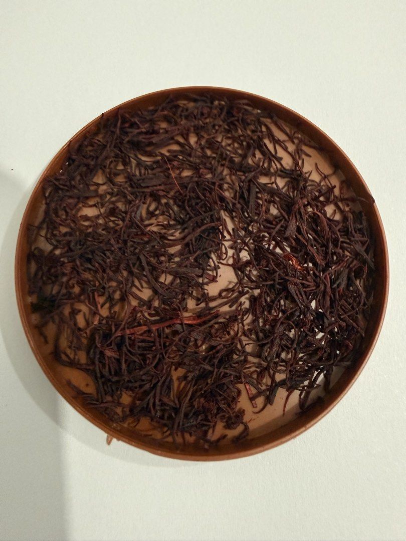 Bahreinan Premium Iranian Saffron (Category: Spice & Seasoning) located in Valenzuela. Submitted by petais (Listing ID 1452481673, Image 2). Description: Bahreinan Saffron The best premium Iranian Saffron Weight : 1 g Production date: 2024 Expiration date: 2027 - Source from the fertile Saffron fields of Kerman province - it delivers exceptional aroma, vivid threads and intense coloring power - perfect for rice, tea, desserts and gourmet recipes 