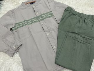 (Kategori: ) berada di . Dikirim oleh cleeshop (ID iklan 1452506837, Gambar 1). Deskripsi: .