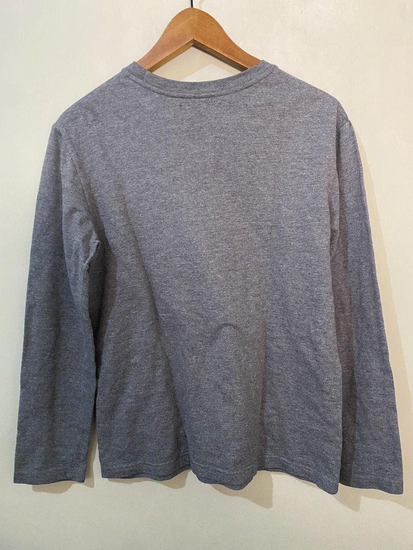 Bench Sweater Sweatshirt Men Gray Stripes (Preloved) (Category: Coats, Jackets and Outerwear) located in Pila. Submitted by driftndrape (Listing ID 1452483646, Image 2). Description: Dimensions: 26 x 19 inches ✅Sweater 📍Pila or Los Baños, Laguna | PH 📦LBC, JnT, Lalamove (Shipping fee starts at 51 pesos) .