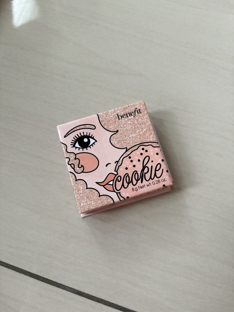 Benefit highlighter (Category: Makeup) located in Kuala Lumpur. Submitted by nuraixn_ (Listing ID 1452401607, Image 1). Description: - i want to let go, just purchase past few weeks - inc pos - original price rm199.