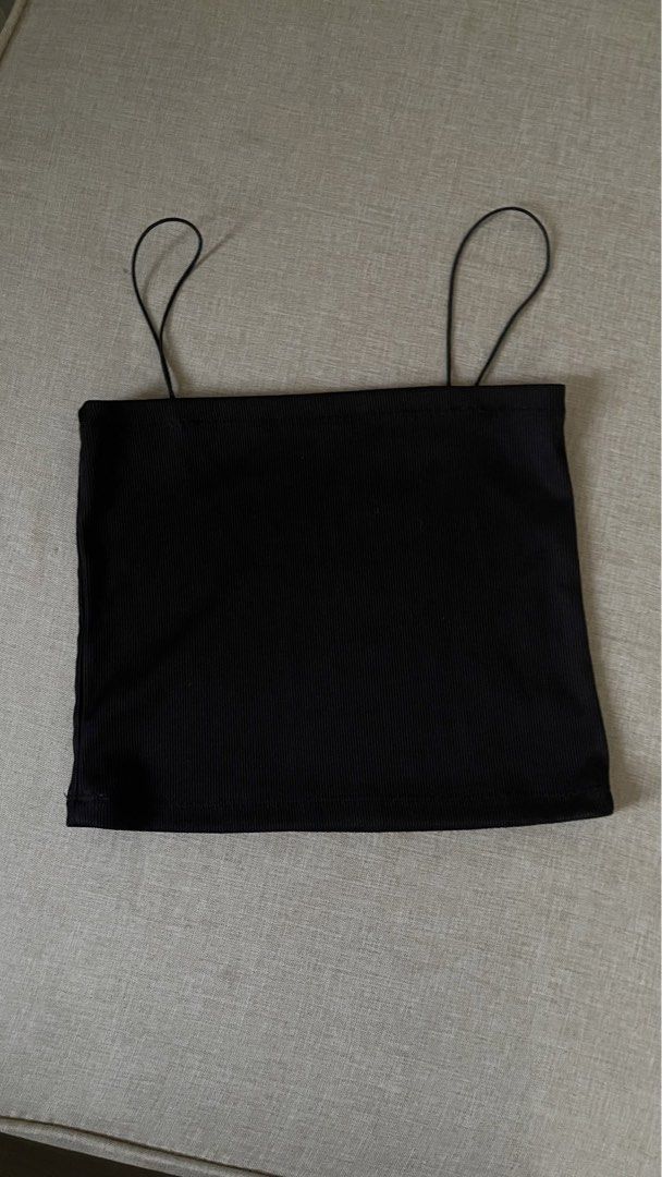 Black Ribbed Cami Top Spaghetti Straps (Category: Sleeveless) located in Angat. Submitted by eltiff (Listing ID 1452429949, Image 2). Description: - Fits up to bust size 34 - Basic black cami top - Ribbed texture all over - Thin spaghetti straps - Square neckline - Simple and versatile - Great for layering.