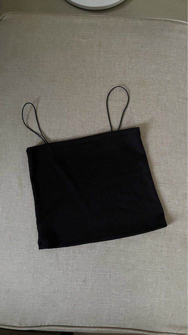 Black Ribbed Cami Top Spaghetti Straps (Category: Sleeveless) located in Angat. Submitted by eltiff (Listing ID 1452429949, Image 1). Description: - Fits up to bust size 34 - Basic black cami top - Ribbed texture all over - Thin spaghetti straps - Square neckline - Simple and versatile - Great for layering.