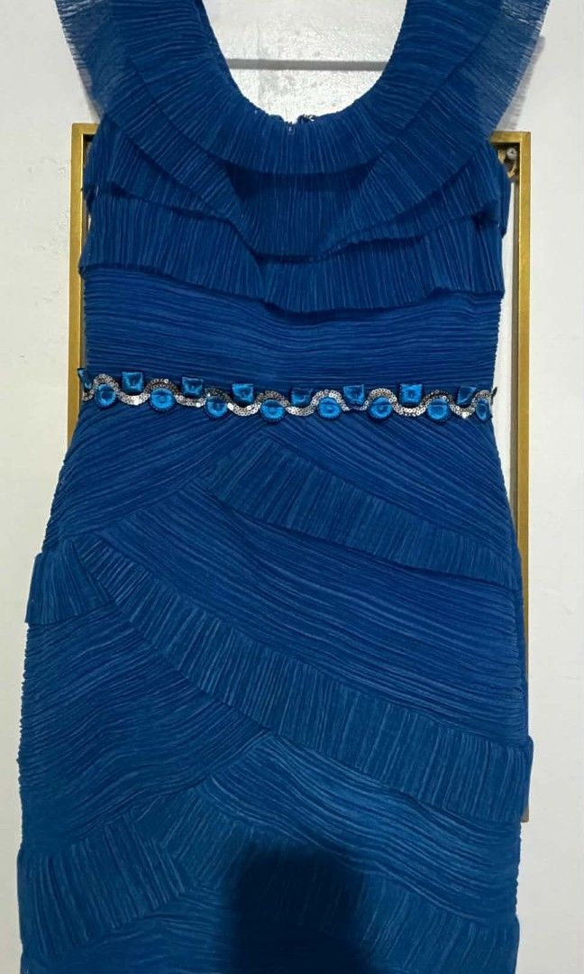 Blue Party Dress (Category: Evening dresses & gowns) located in Cavite. Submitted by jaycel79 (Listing ID 1452368806, Image 1). Description: .