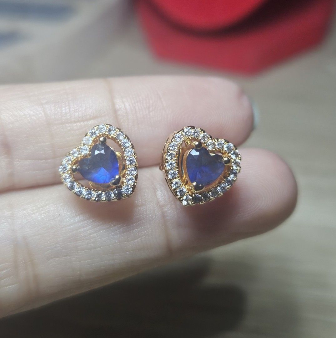 Blue Spinel Stone Heart Jewel Set (Category: Necklaces) located in Cainta. Submitted by Kahi0410 (Listing ID 1452426176, Image 3). Description: Natural Stone Rosegold plated setting 17inch chain Stud earrings side stone zircon Hypoallergenic Safe for acidic, sensitive skin.