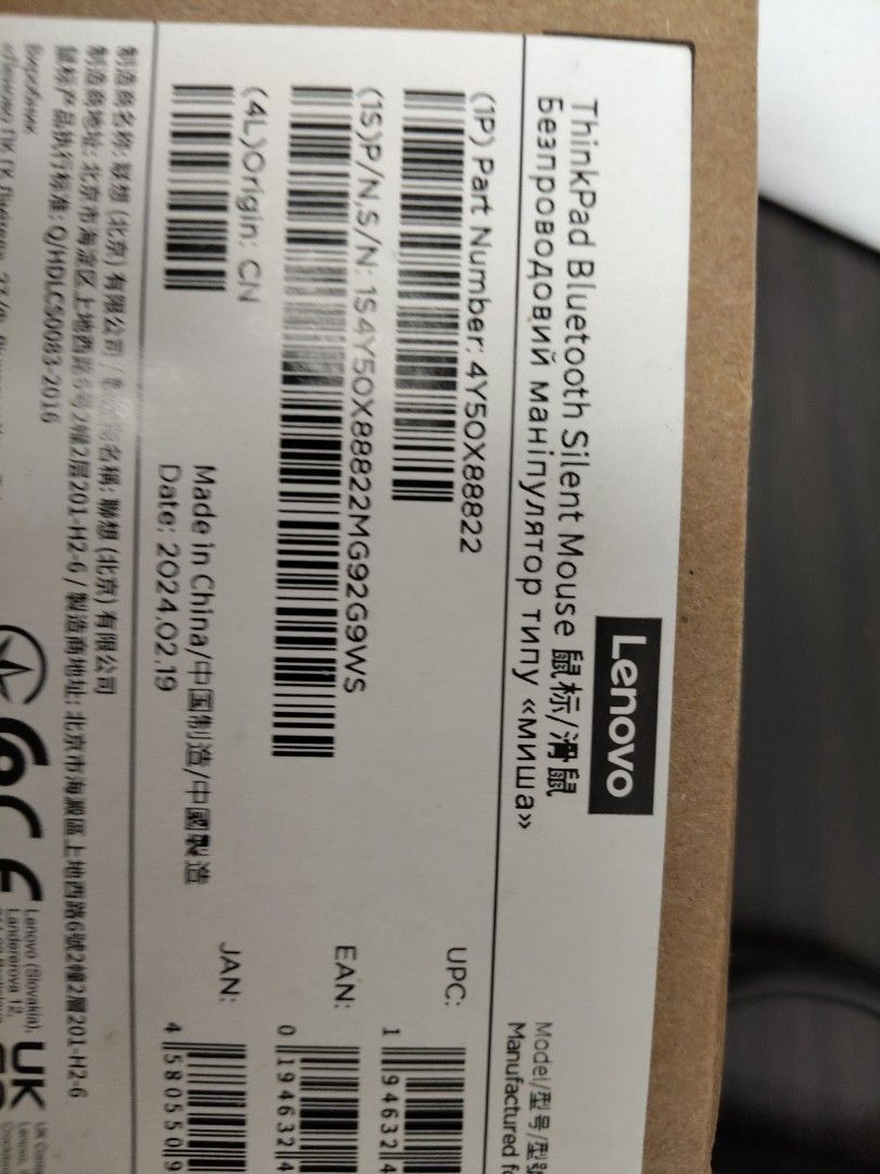 Bluetooth mouse （分類：電腦滑鼠及相關產品）位於 Hong Kong。 由 annieau29 提交（商品編號 1452403733，圖片 2）。簡介： 呢款滑鼠設計簡約，手感一流，最正係佢靜音設計，無論喺辦公室定屋企用都唔怕嘈親人藍牙連接，擺脫線材煩惱，連接穩定又方便適合配搭各種手提電腦同埋桌面電腦絕對係提升工作效率嘅好幫手有興趣嘅朋友快啲聯絡我啦。