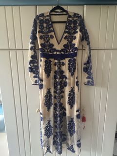 (Category: ) located in . Submitted by fashionloverwardrobe (Listing ID 1452390983, Image 1). Description: .