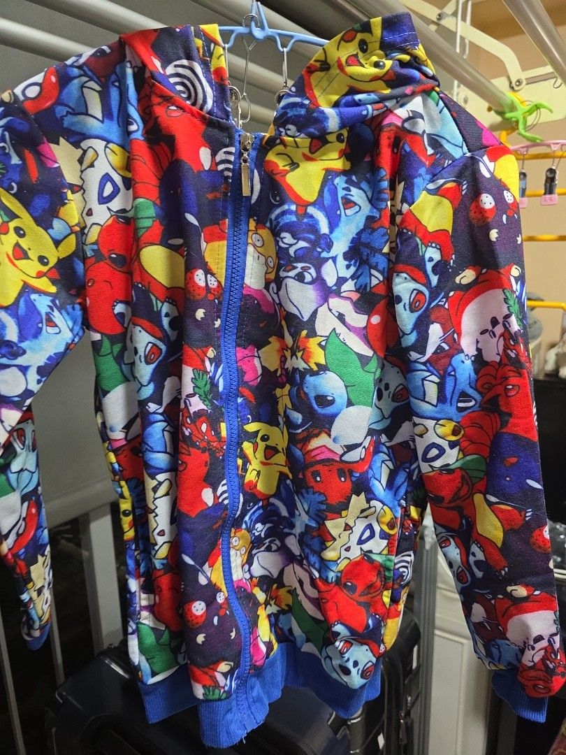 Boy Jacket (Category: Coats, Jackets and Outerwear) located in Singapore. Submitted by supernovo (Listing ID 1452456931, Image 2). Description: suitable for 11-13 years old.