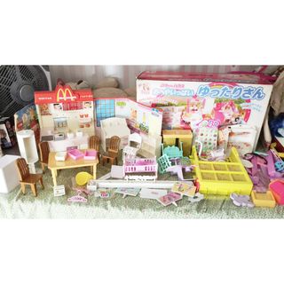 (Category: ) located in . Submitted by ilovebarbie87 (Listing ID 1452468766, Image 1). Description: .