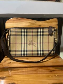 (Category: ) located in . Submitted by dmaker_closet (Listing ID 1452456217, Image 1). Description: .