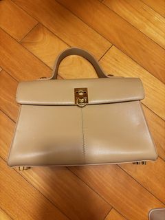 （分類：）位於 。 由 declutteristt 提交（商品編號 1452484277，圖片 1）。簡介： 。