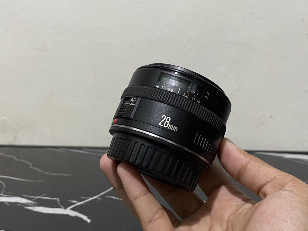 Canon 28mm 2.8 (Category: Lens & Kits) located in Manila. Submitted by itzallabtcam (Listing ID 1452500947, Image 2). Description: AVAILABLE Canon 28mm 2.8 primelens Condition: No errors Manual focus working Useable for manual use preference Issue: AF not working Sharp and clear output padin naman Inclusions: Front cap Rear cap 4,500 pesos only Location: QC/Manila Available for meet up halfway test to sawa Available for shipping via LBC Nationwid