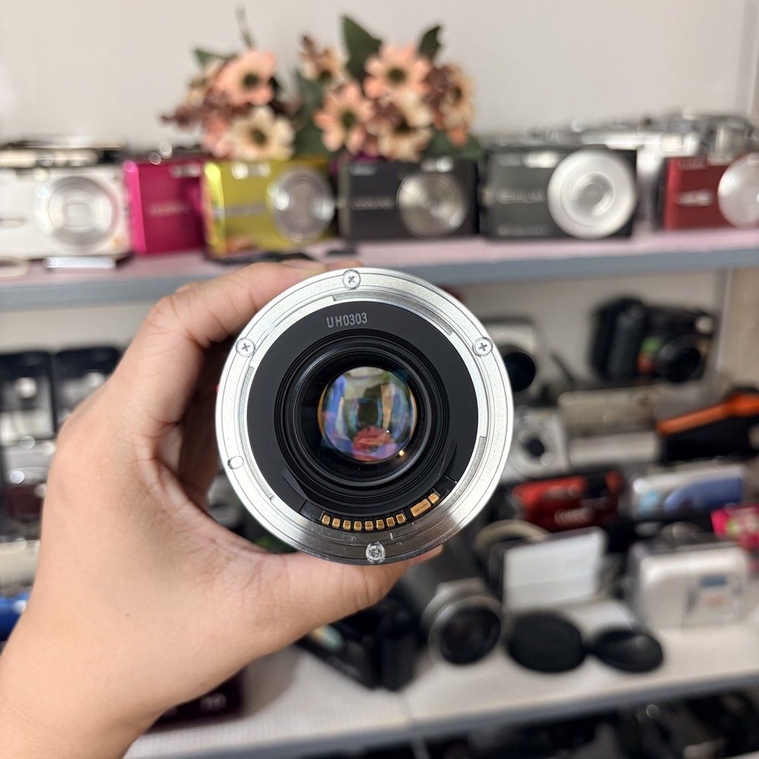 Canon Compact-Macro Lens 50mm EF Mount Autofocus (Category: Lens & Kits) located in Paranaque City. Submitted by digicamera_zone_ph (Listing ID 1452485672, Image 3). Description: Canon Compact-Macro Lens 50mm EF Mount Autofocus Made in Japan Clean Lens No Haze No Fungus.