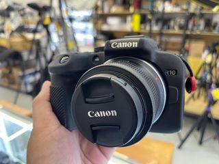 (Category: ) located in . Submitted by gopro_shoot (Listing ID 1452390063, Image 1). Description: .