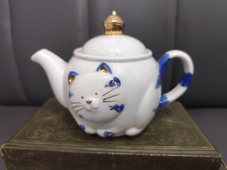(Category: ) located in . Submitted by thriftteata (Listing ID 1452436410, Image 1). Description: .