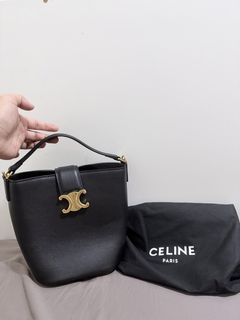 (Category: ) located in . Submitted by luxxe_bags_for_less (Listing ID 1452442191, Image 1). Description: .