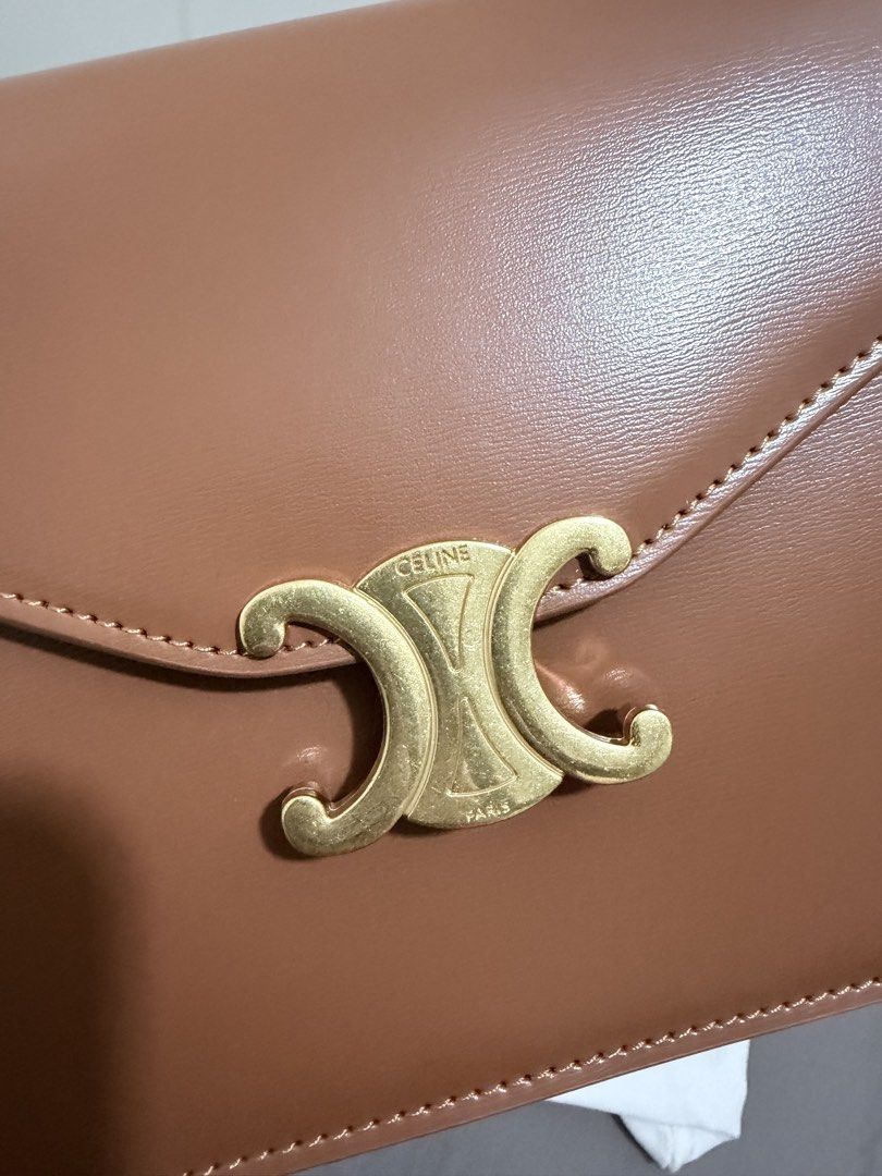 Celine Wallet on Chain Margo in Smooth Leather (Category: Luxury Bags & Wallets) located in Manila. Submitted by luxxe_bags_for_less (Listing ID 1452501462, Image 2). Description: ✨ Celine Wallet on Chain Margo in Smooth Leather Sling Bag • Carefully sourced from Japan 🇯🇵 • Japan preloved item • Crafted from leather • Maintained in excellent condition • Meetups are available for a safe and convenient transaction • Price is negotiable for seriou