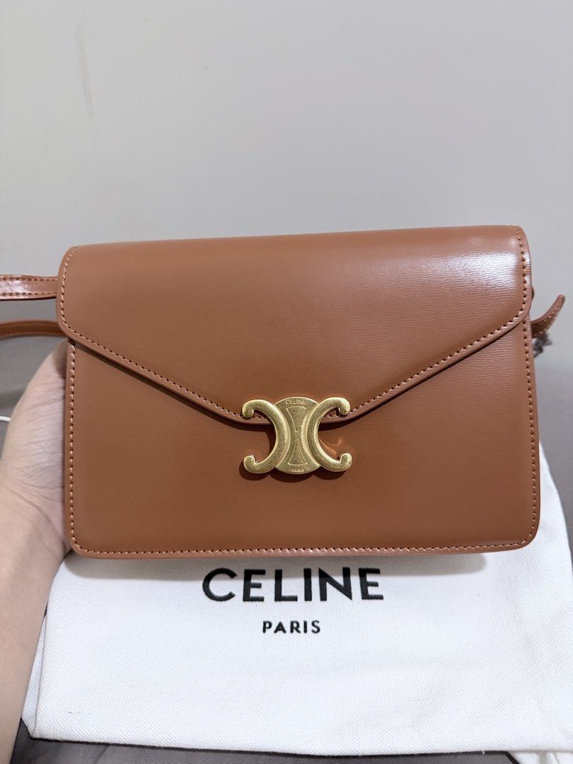Celine Wallet on Chain Margo in Smooth Leather (Category: Luxury Bags & Wallets) located in Manila. Submitted by luxxe_bags_for_less (Listing ID 1452501462, Image 1). Description: ✨ Celine Wallet on Chain Margo in Smooth Leather Sling Bag • Carefully sourced from Japan 🇯🇵 • Japan preloved item • Crafted from leather • Maintained in excellent condition • Meetups are available for a safe and convenient transaction • Price is negotiable for seriou