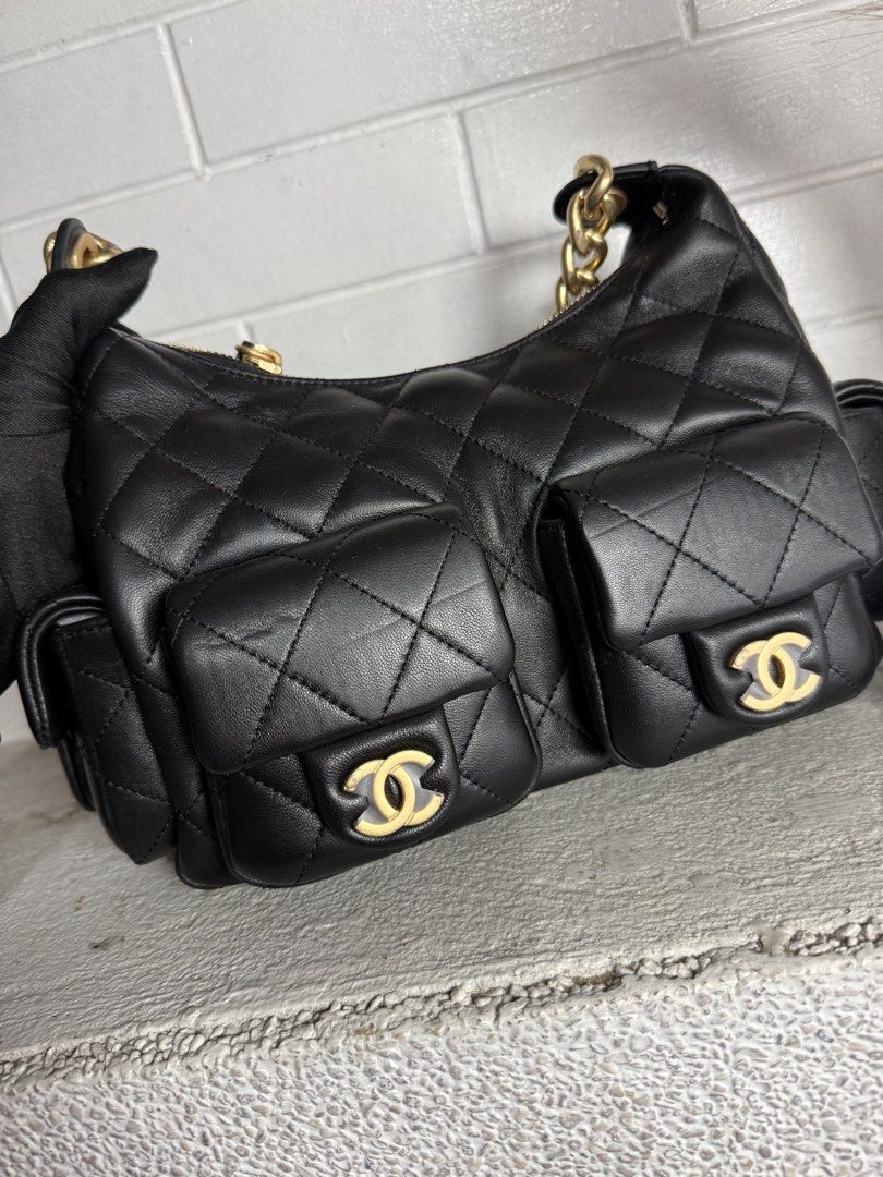 Chanel 25C (Category: Luxury Bags & Wallets) located in Baguio. Submitted by danielg2 (Listing ID 1452507164, Image 2). Description: This Chanel 25C Hobo Bag in black lambskin features diamond quilting and gold-tone hardware With dustbag.