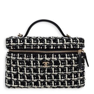 (Category: ) located in . Submitted by luxlexicon (Listing ID 1452384068, Image 1). Description: .