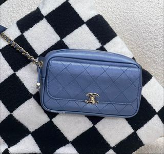 (Category: ) located in . Submitted by neverfull_luxury_sg (Listing ID 1452429881, Image 1). Description: .