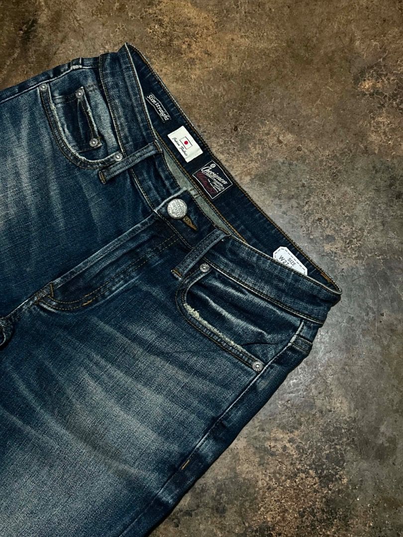 Chevignon Vintage 57 (Category: Jeans) located in Caloocan City. Submitted by thriftanojay (Listing ID 1452415116, Image 2). Description: Waist- 27 inches Length- 32 inches Leg hole- 6 inches.