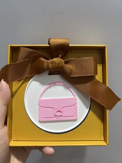 （分類：）位於 。 由 sellingthingskk 提交（商品編號 1452460643，圖片 1）。簡介： 。