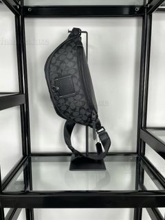 (Category: ) located in . Submitted by fashion.luxe (Listing ID 1452493303, Image 1). Description: .