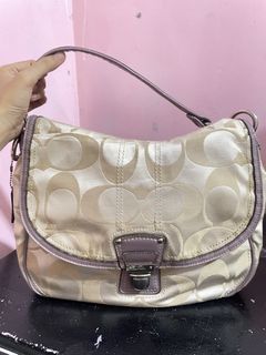 (Kategori: ) berada di . Dikirim oleh lemarizainabb (ID iklan 1451593252, Gambar 1). Deskripsi: .