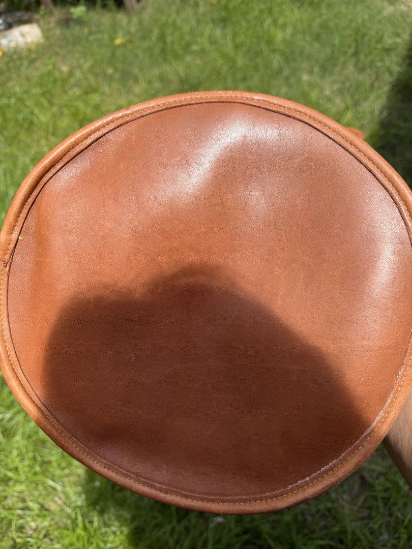 COACH VINTAGE DUFFLE SAC 9085 (Category: Luxury Bags & Wallets) located in General Santos City (Dadiangas). Submitted by prelovedpickers (Listing ID 1452363650, Image 3). Description: Vintage large hobo shoulder bag from Coach-- A roomy bucket style bag, this purse features round bottom construction, butterfly soft leather , adjustable strap with brass hardware, and interior slip pocket. British tan leather exterior in Excellent condition Origina