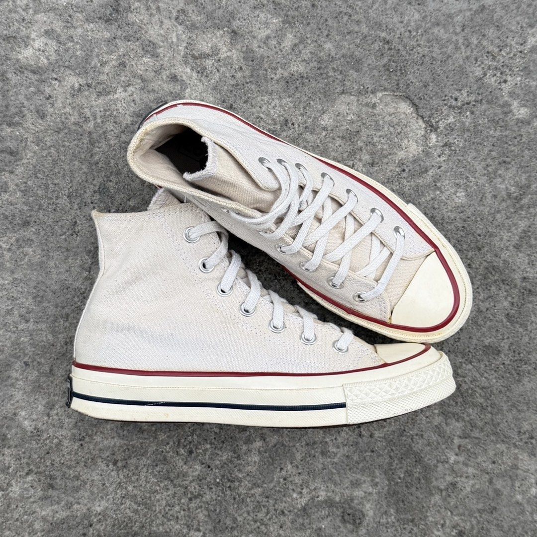 Converse Chucks 70s (Category: Sneakers) located in Malolos. Submitted by frncistapar (Listing ID 1452399082, Image 1). Description: Chucks 70s size 6w 23cm very good condition heel drags 1500.