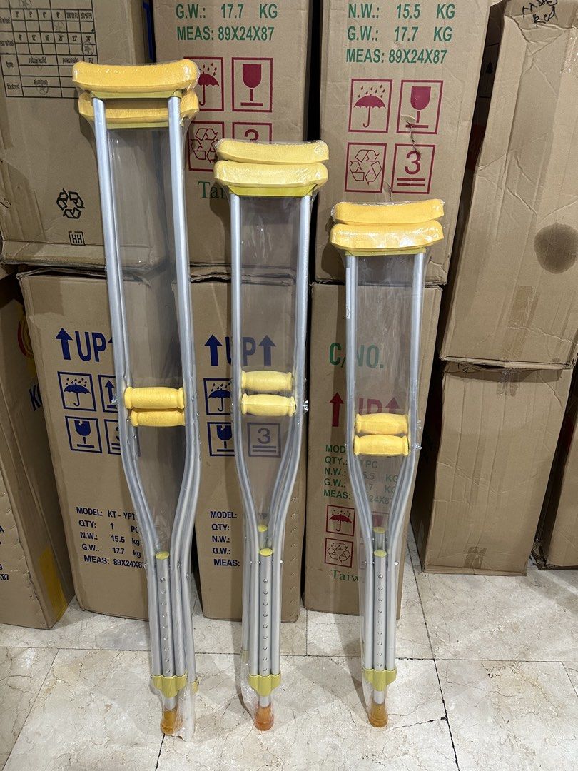 Crutches Adjustable height (Category: Medical Supplies & Tools) located in Quezon City. Submitted by inday2026 (Listing ID 1452459187, Image 2). Description: Brandnew Pick up Deliver COD Gcash Or Bank upon deliver All Items Medical Supplies are Available Onhand We Ship Nationwide ✈️ Same day Delivery thru lalamove🚚 DM us for inquiries/orders Tell no. 7148 8527.