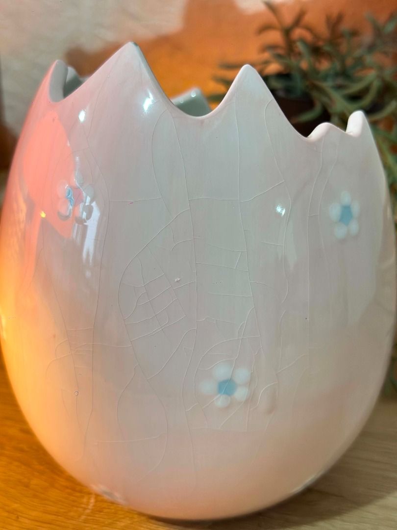 Cute Ceramic Egg Canister/Holder (Category: Food Organization & Storage) located in Baguio. Submitted by Rerun2600 (Listing ID 1452403893, Image 2). Description: Mall Pullout Ceramics - Can be used as egg canister or make up holder Location: Baguio City Courier: J&T.