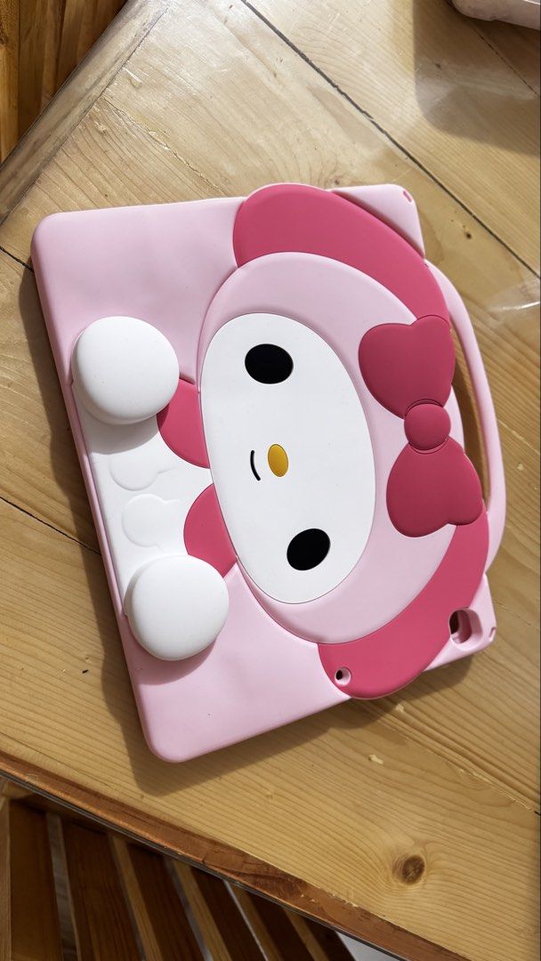 Cute My Melody Pink iPad Case with Handle (Category: Cases & Sleeves) located in Paranaque City. Submitted by nikki_07 (Listing ID 1452410943, Image 1). Description: - Adorable pink iPad case featuring My Melody. - Compatible with iPad 7,8,9th Gen - Built-in handle for easy carrying. - Bought for P670 RFS: extra case. Not being used.