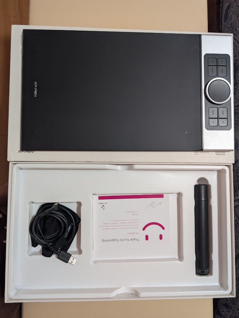 DECO DRAWING PAD (Category: Other Accessories) located in Las Pinas. Submitted by omerensamchanlim-72890 (Listing ID 1452440339, Image 2). Description: - XP-Pen Deco Pro Medium drawing tablet - Perfect for digital art, illustration, and photo editing - Includes stylus pen and all original accessories - Sleek and professional design - Ready for immediate use ✅See link for original market price: which is 5k plus. https://www.xp-pen.com/store/buy/de