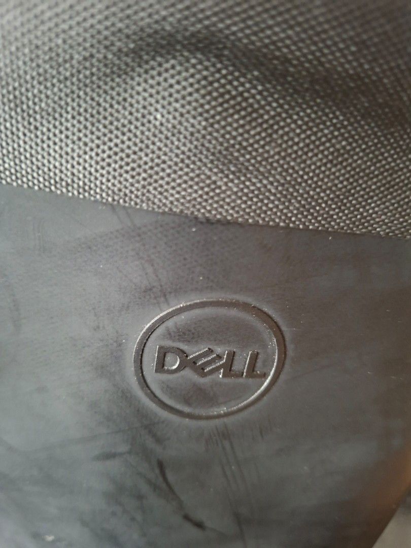 Dell Laptop Backpack (Category: Backpacks) located in Makati City. Submitted by elmer.fudd (Listing ID 1452324411, Image 2). Description: fits up to 16 laptop. well padded and provides excellent protection for gadgets . all zips and straps functioning. very good condition .