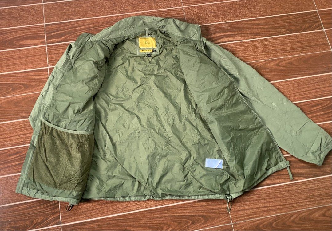 DIME (Category: Coats, Jackets and Outerwear) located in Cebu City. Submitted by thriftpherskzai (Listing ID 1452379639, Image 3). Description: DIME HIKING JACKET OLIVE GREEN SIZE XL 23.5-24W x 29L LIKE NEW MORE DETAILS AT THE PIC SEE DETAILS.