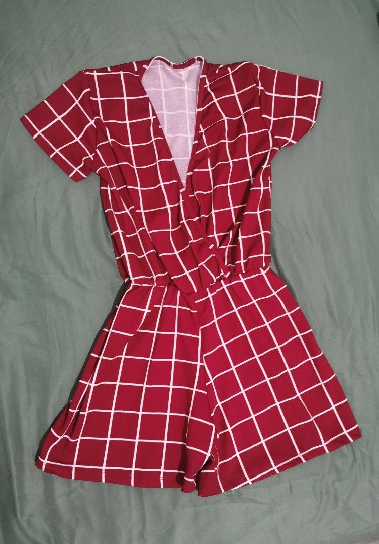 Dress BUNDLE (Category: Dresses) located in Paranaque City. Submitted by clarizas.closet (Listing ID 1451507983, Image 3). Description: Dress BUNDLE - ₱290 Take all 4 Fits S to M.