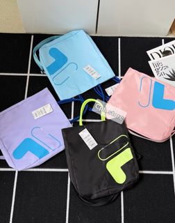 （分類：）位於 。 由 cph.store 提交（商品編號 1452426202，圖片 1）。簡介： 。