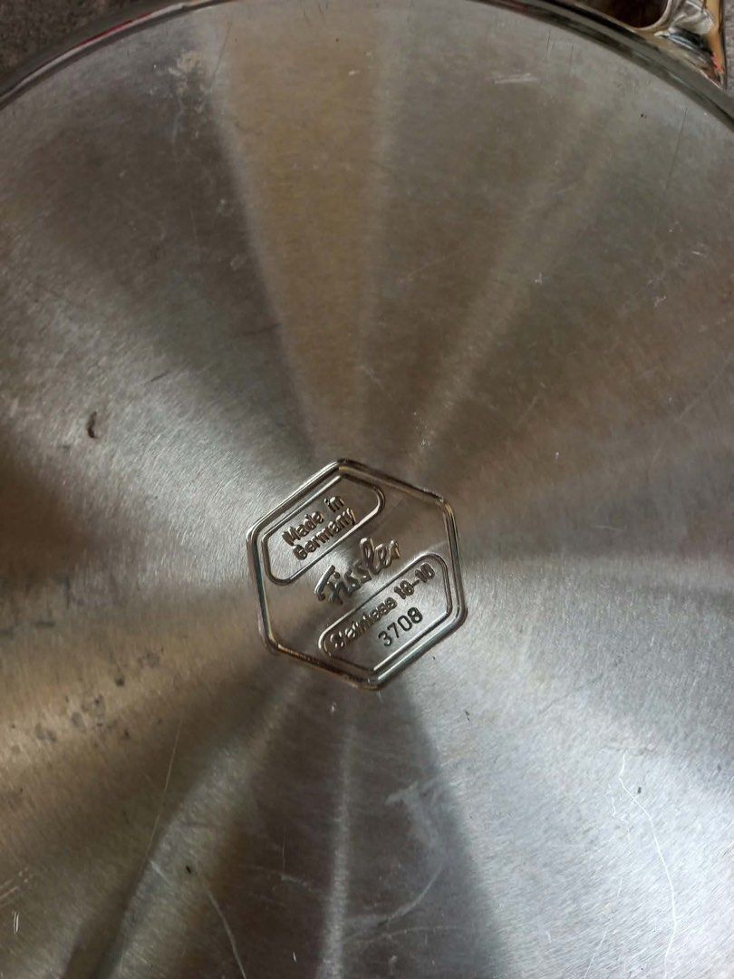 Fissler Germany stainless stell 18-10 12”x3” (Category: Cookware & Accessories) located in Naga. Submitted by happeemarket (Listing ID 1452361749, Image 2). Description: Mabigat . #fissler.