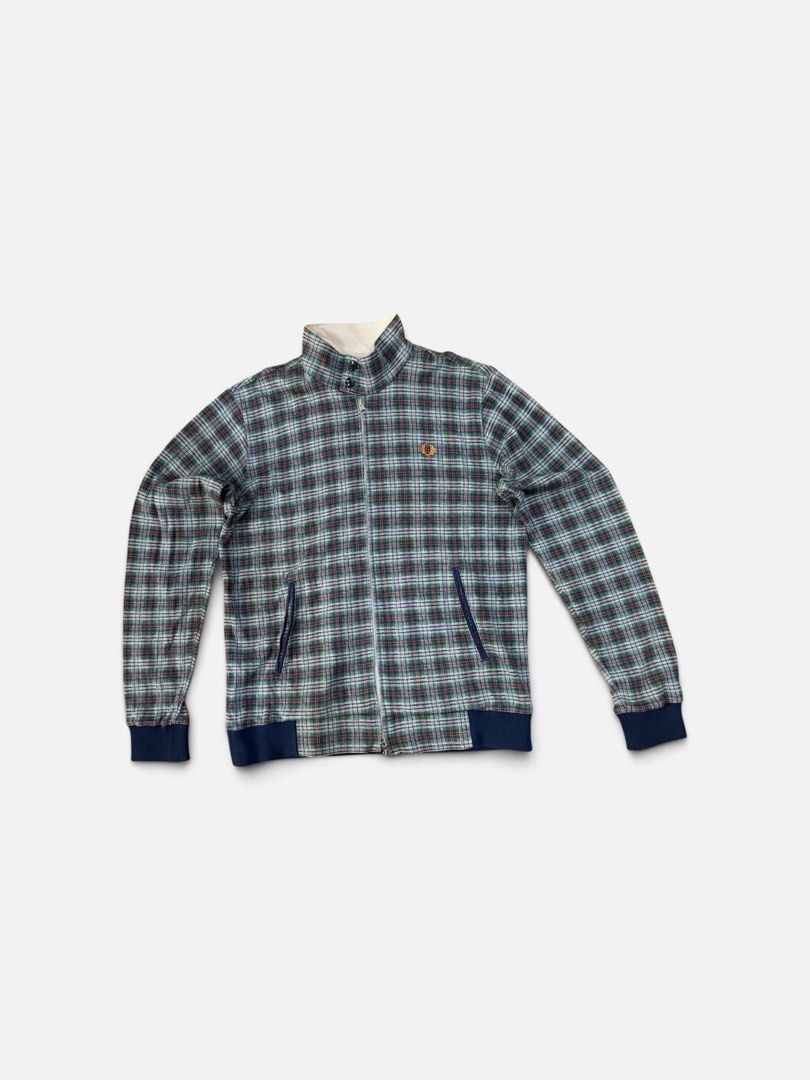 Fred Perry Jacket (Category: Coats, Jackets and Outerwear) located in Manila. Submitted by luxeloop_mnl (Listing ID 1452385607, Image 1). Description: Orig / Legit / Authentic Great condition No flaws / Issues Large L 26 W 23.