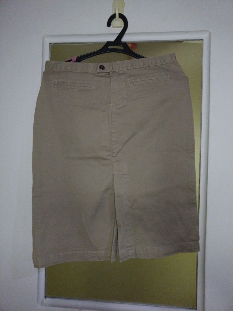 Freego Jeans skirt (Category: Skirts) located in Paranaque City. Submitted by KiwiyaDecluts (Listing ID 1452331604, Image 1). Description: last price na po can be for free if bought items over 500+ PM for inquiries MOP - Gcash SF - 45 (May increase depending on number of items) Meet up also available within Paranaque or Dasmarinas (gcash or cash) ***Meet up preferred when buyer has many items*** ***no meet-ups for items lower than 150*** Payment 