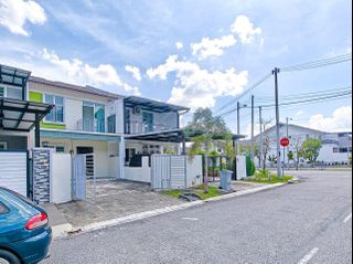 (Category: ) located in . Submitted by nadiahbintiabdrahim (Listing ID 1452091098, Image 1). Description: .