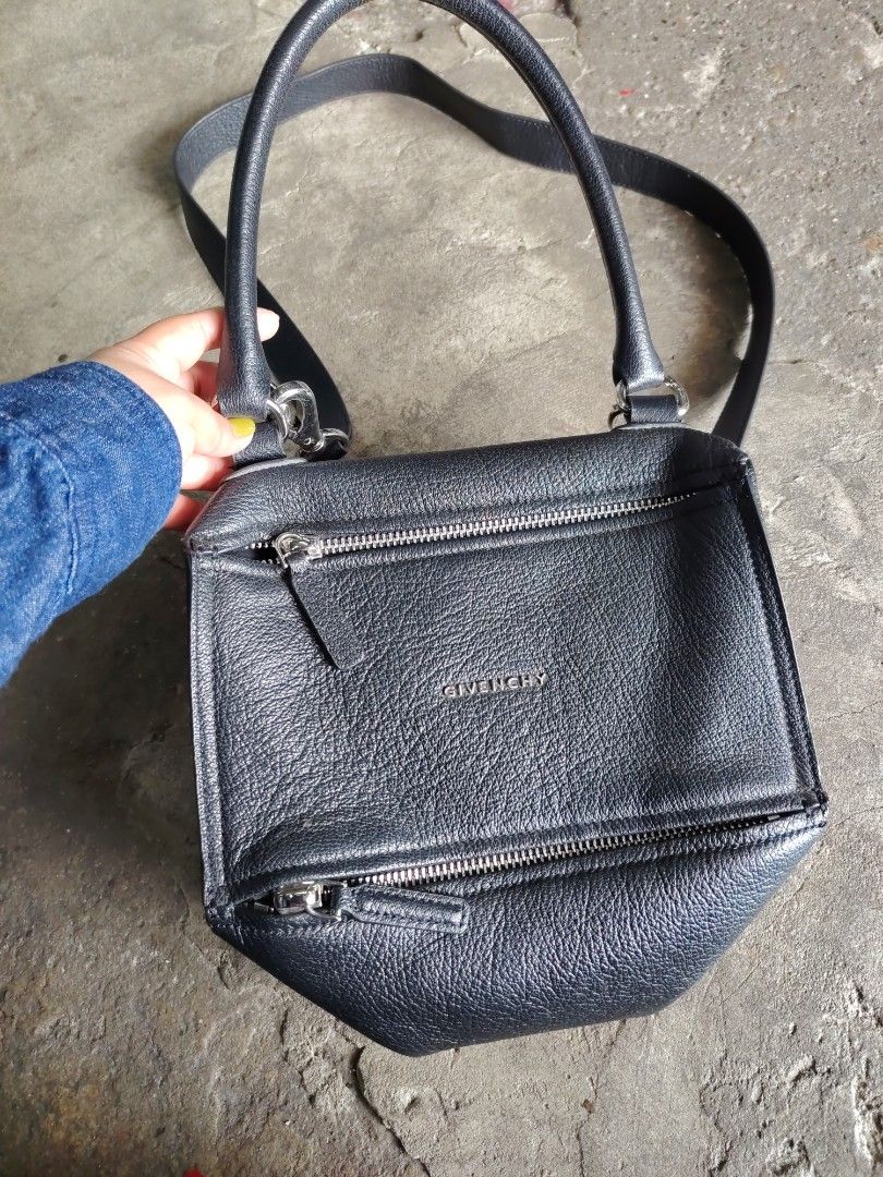 Givenchy PANDORA (Category: Luxury Bags & Wallets) located in Baguio. Submitted by bangtowanv91137 (Listing ID 1452334303, Image 2). Description: selection from hk.