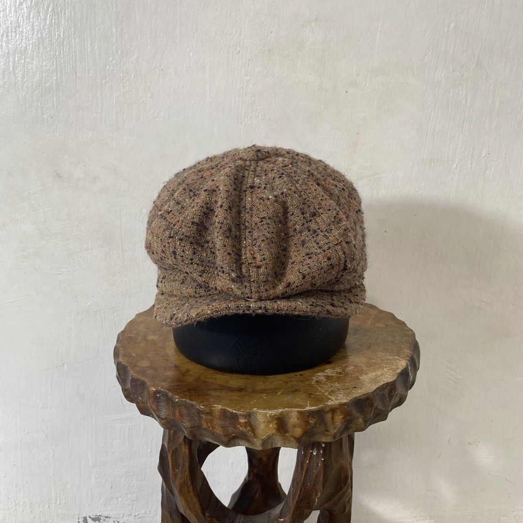 Goorin Brothers🧢 | Vintage Brown Abstract Wool Pattern Design Flat Cap (Category: Caps & Hats) located in Bulacan. Submitted by orc.ph (Listing ID 1452415273, Image 1). Description: Goorin Brothers🧢 | Vintage Brown Abstract Wool Pattern Design Flat Cap Material Used: Wool - Brown - Abstract Pattern Design - Vintage - Flat Cap - Front Snap Buttons - Casual - Semi Formal - Not Adjustable Size: OSFA (One Size Fits All) Pristined Condition. No Visi